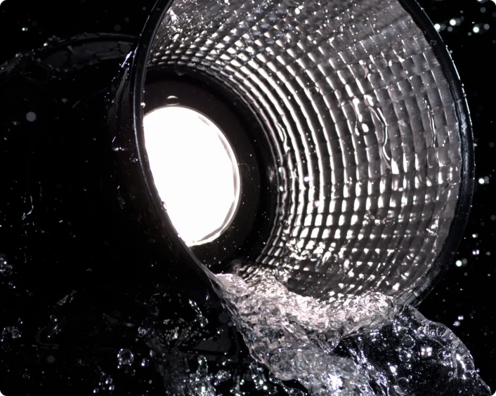 Aputure LS 600C PRO II Background