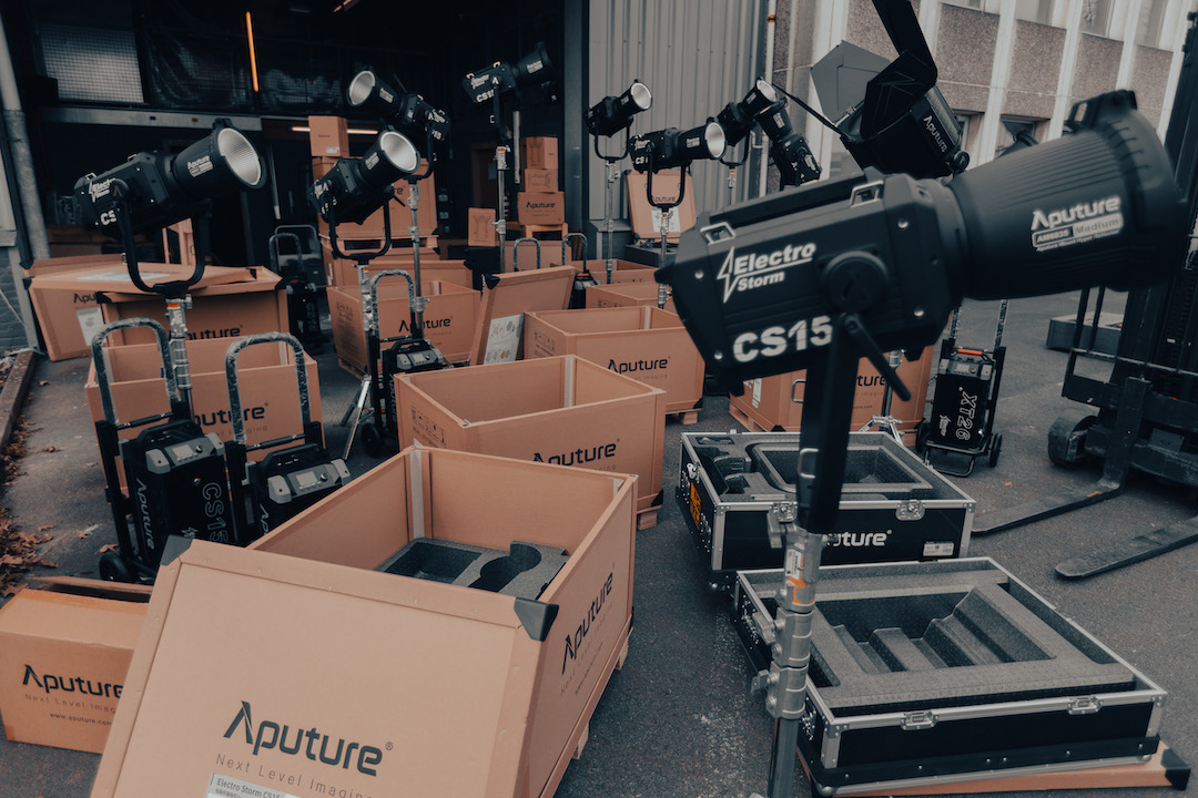 LITES Rental Aputure ELECTRO STORM XT26 main installation