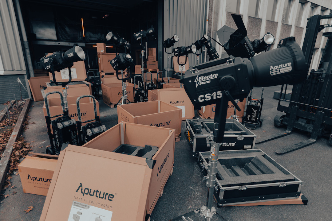 Aputure CS15 and F14 Fresnel setup detail